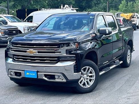 Used 2020 Chevrolet Silverado 1500 LTZ w/ LTZ Plus Package AWD/4WD image 3