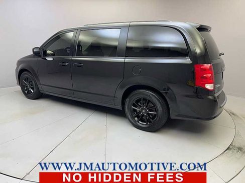 Used 2019 Dodge Grand Caravan GT FWD image 3