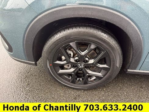 Certified 2025 Honda HR-V Sport image 29