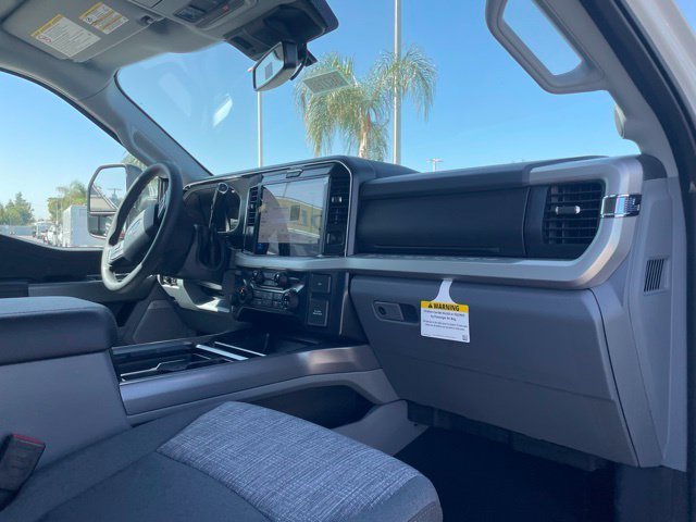 New 2026 Ford F250 XLT w/ XLT Premium Package AWD/4WD image 28