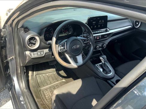 Used 2021 Kia Forte LXS image 15