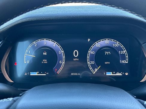 Used 2024 Jeep Grand Cherokee L Laredo image 24