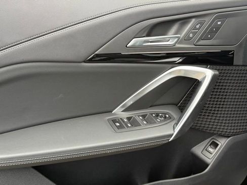 Used 2025 BMW X1 xDrive28i w/ Technology Package image 18