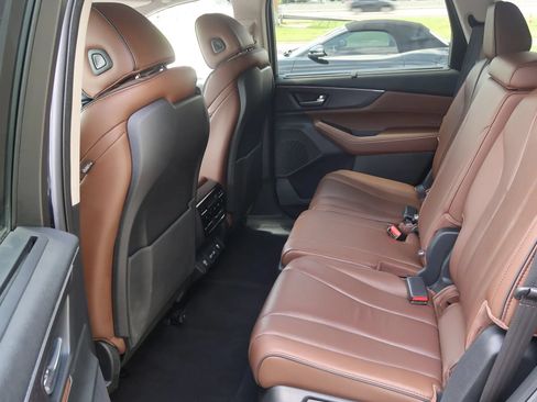 Used 2024 Acura MDX w/ Advance Package AWD/4WD image 19