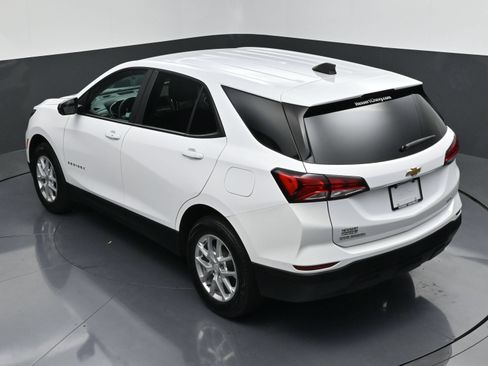 Certified 2023 Chevrolet Equinox LS w/ LS Convenience Package AWD/4WD image 46
