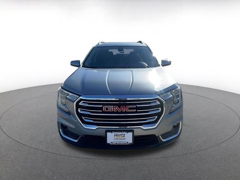 Used 2024 GMC Terrain SLT image 4