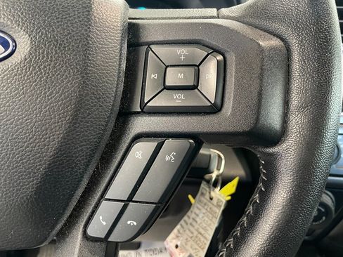 Used 2019 Ford F150 XLT w/ Equipment Group 302A Luxury AWD/4WD image 11