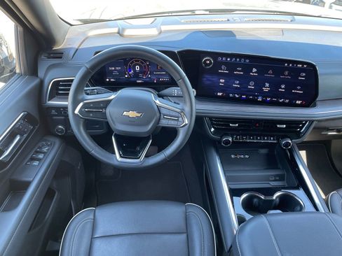 Used 2025 Chevrolet Tahoe Premier image 5