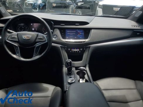 Certified 2024 Cadillac XT5 Premium Luxury w/ Technology Package FWD image 14