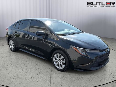 Used 2021 Toyota Corolla LE FWD image 8