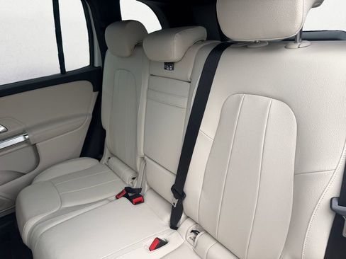 Certified 2025 Mercedes-Benz GLB 250 image 13