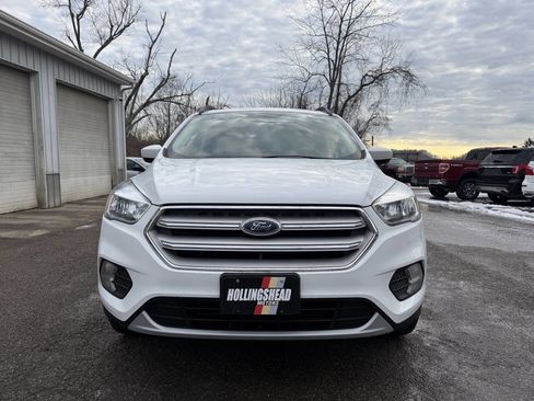 Used 2018 Ford Escape SE image 2