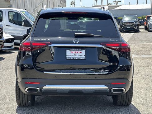 Used 2025 Mercedes-Benz GLE 450e 4MATIC w/ Driver Assistance Package image 5