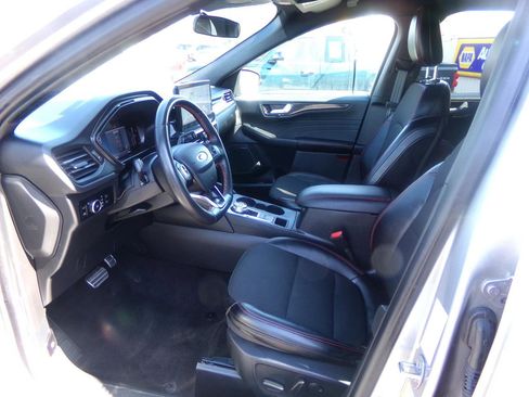 Used 2024 Ford Escape ST-Line Select w/ Tech Pack #1 image 11