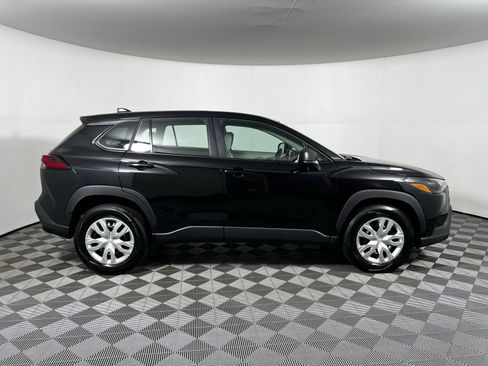 Used 2026 Toyota Corolla Cross L FWD image 4