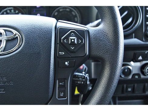 Used 2020 Toyota Tacoma SR image 18