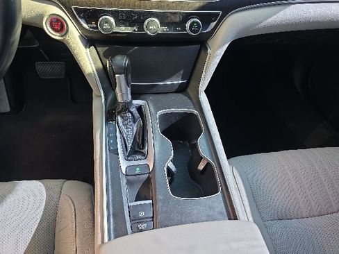 Used 2018 Honda Accord EX-L image 20