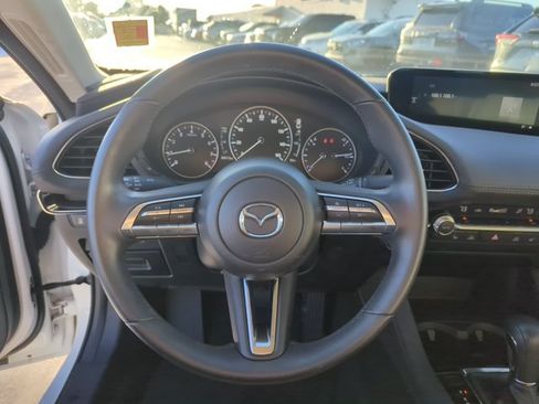 Used 2023 MAZDA MAZDA3 s FWD image 12
