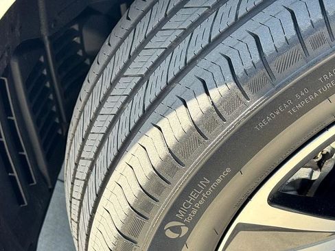 Used 2023 Lexus RX 350 Premium image 16