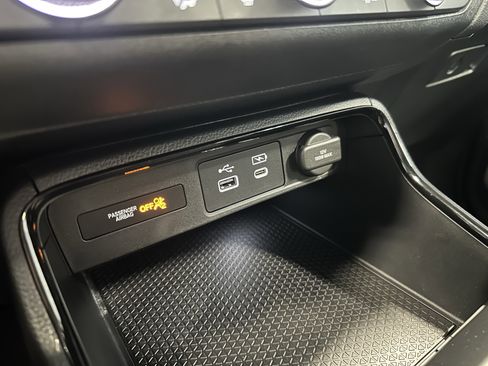 Used 2025 Honda CR-V EX image 13