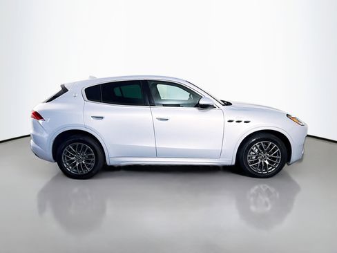 Used 2024 Maserati Grecale GT AWD/4WD image 11