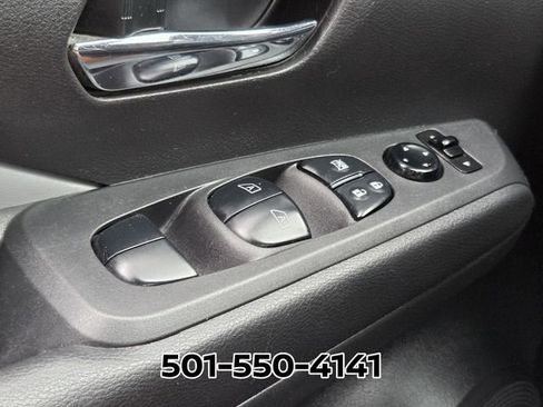 Used 2022 Nissan Kicks SR w/ Premium Package image 32