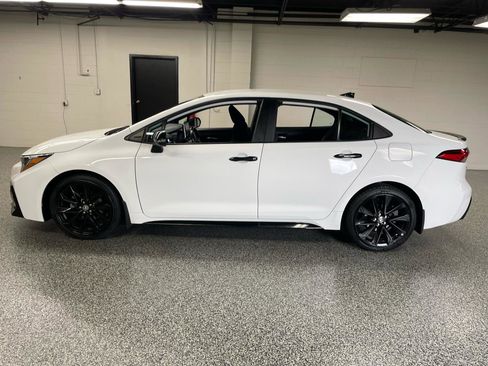 Used 2021 Toyota Corolla SE w/ Carpet Mat Package (TMS) image 8