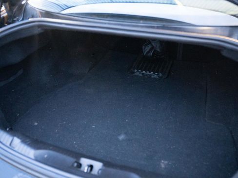 Used 2015 Jaguar XF Portfolio image 17