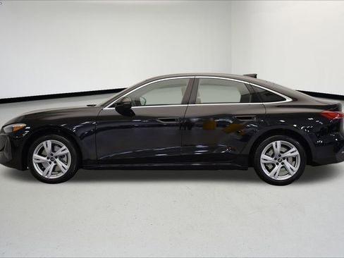 Used 2025 Audi A5 2.0T Premium w/ Convenience Package image 2