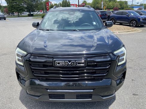 Used 2025 GMC Terrain Elevation w/ Black Edition AWD/4WD image 2
