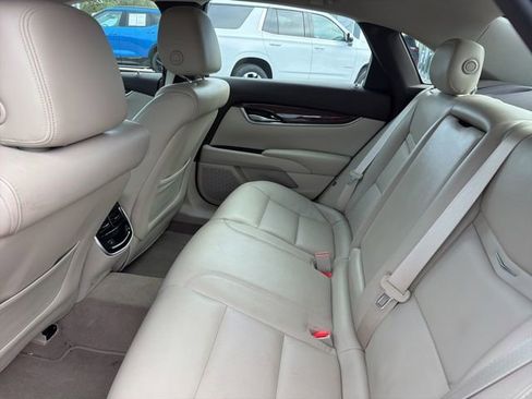Used 2015 Cadillac XTS Luxury FWD image 9