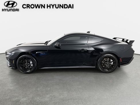 Used 2025 Ford Mustang GT Premium image 9