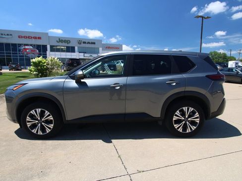 Used 2023 Nissan Rogue SV AWD/4WD image 15