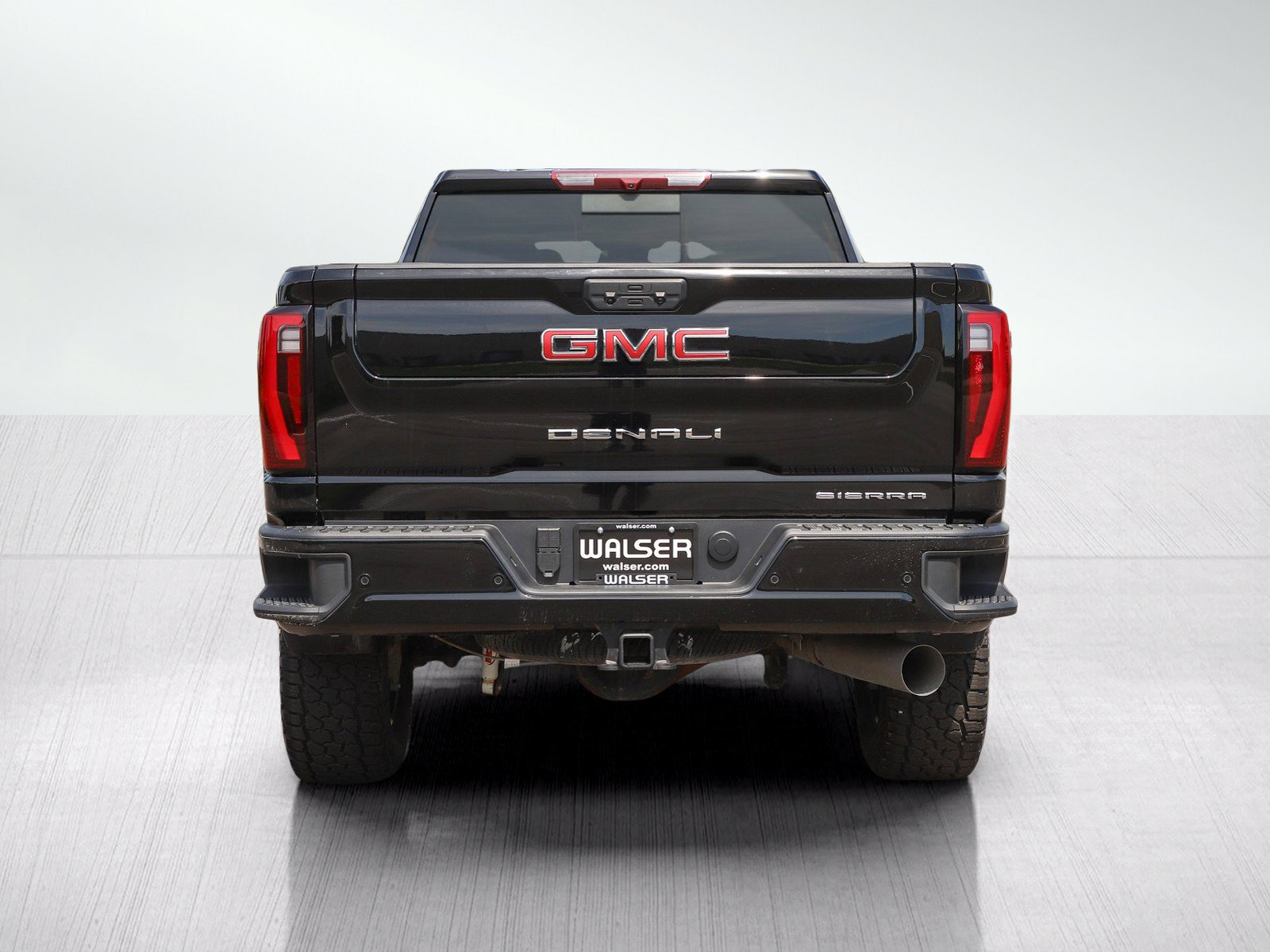 Used 2025 GMC Sierra 2500 Denali AWD/4WD image 8
