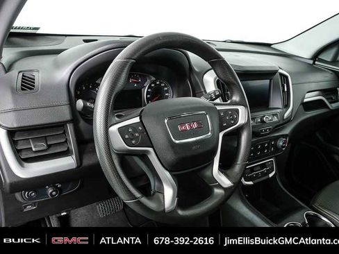 Used 2024 GMC Terrain SLE FWD image 4