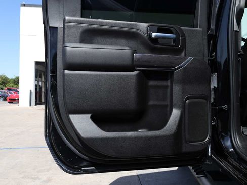 Used 2021 Chevrolet Silverado 2500 LTZ w/ LTZ Plus Package AWD/4WD image 43