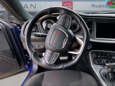 Used 2021 Dodge Challenger R/T Scat Pack RWD image 8