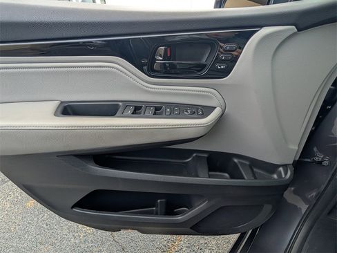 Used 2021 Honda Odyssey Touring image 23