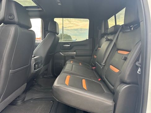 Used 2022 GMC Sierra 1500 AT4 w/ AT4 Preferred Package image 15