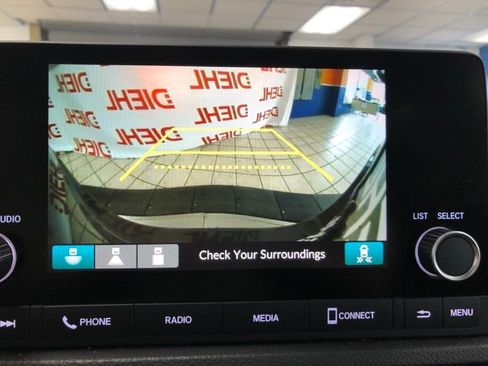 Used 2025 Honda CR-V EX image 30