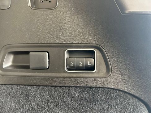 Used 2022 Mercedes-Benz GLS 450 4MATIC image 38