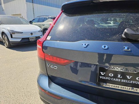 New 2026 Volvo V60 B5 Cross Country Ultra w/ Climate Package image 13