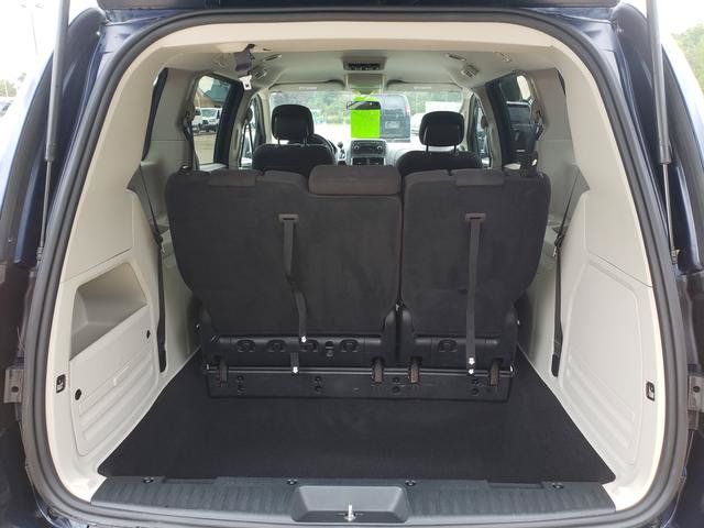 Used 2016 Dodge Grand Caravan SE w/ Quick Order Package 29E SE FWD image 7