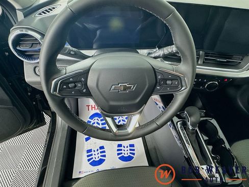 New 2026 Chevrolet Trax LT w/ Driver Confidence Package FWD image 13