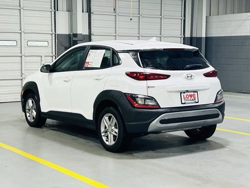 Used 2022 Hyundai Kona SE w/ Cargo Package image 16