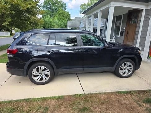 Certified 2023 Volkswagen Atlas SE w/ Panoramic Sunroof Package AWD/4WD image 8