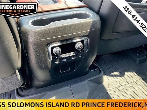 Used 2023 GMC Yukon Denali Ultimate w/ LPO, Floor Liner Package AWD/4WD image 10