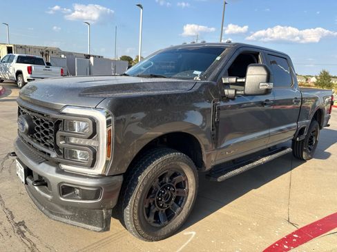 Used 2025 Ford F250 XL w/ STX Appearance Package AWD/4WD image 5