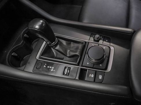 Used 2021 MAZDA MAZDA3 s image 29