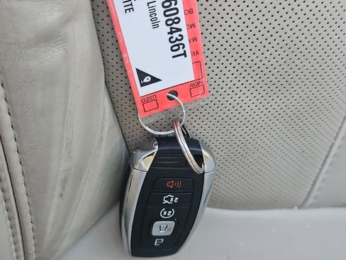 Used 2019 Lincoln MKZ Reserve image 20